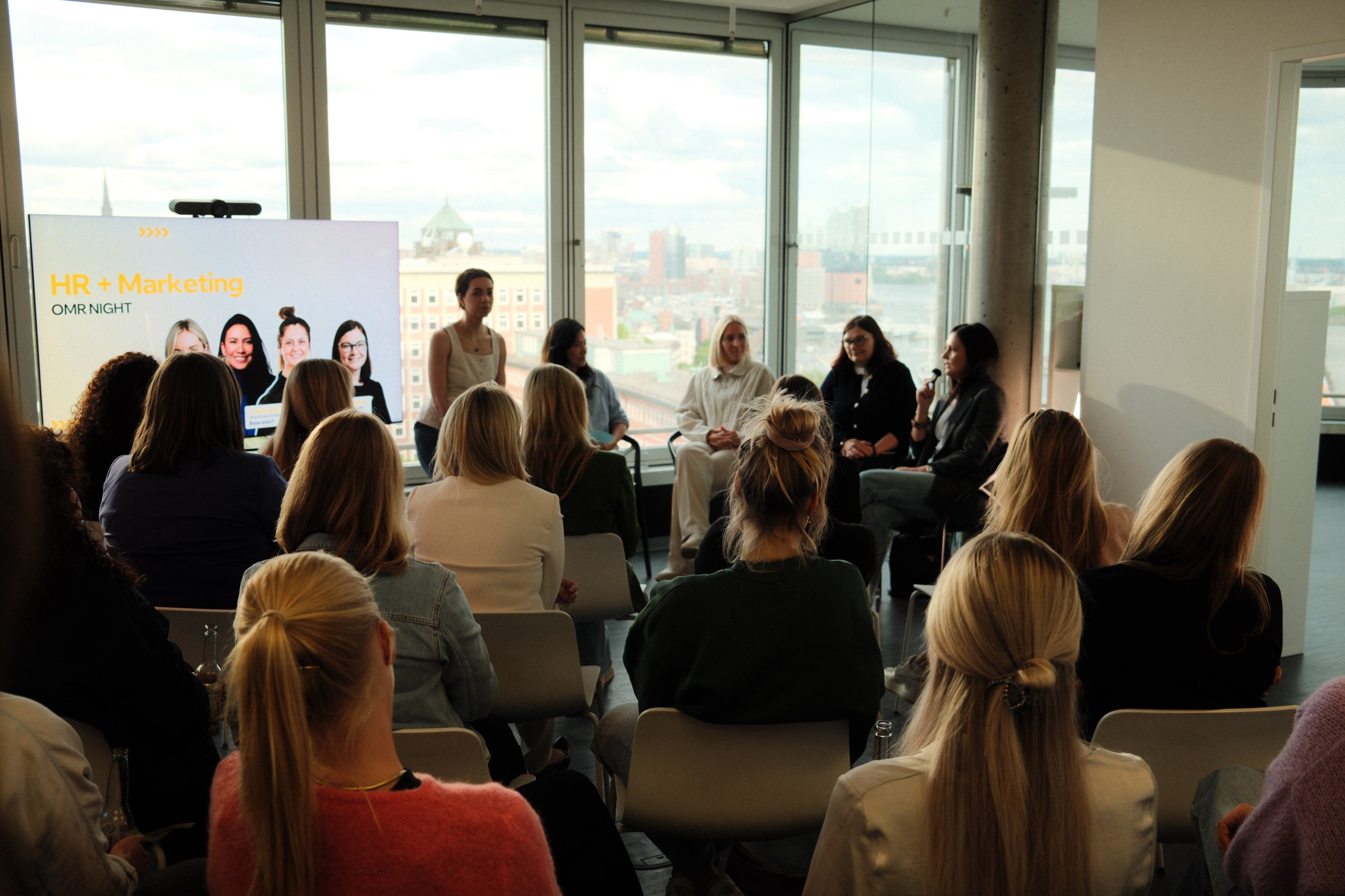 HR+Marketing_Panel_27