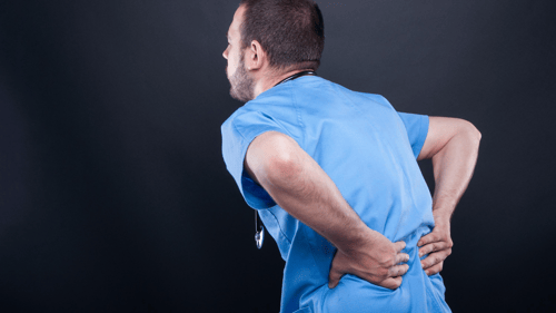 Rückenschmerzen Pflegekraft