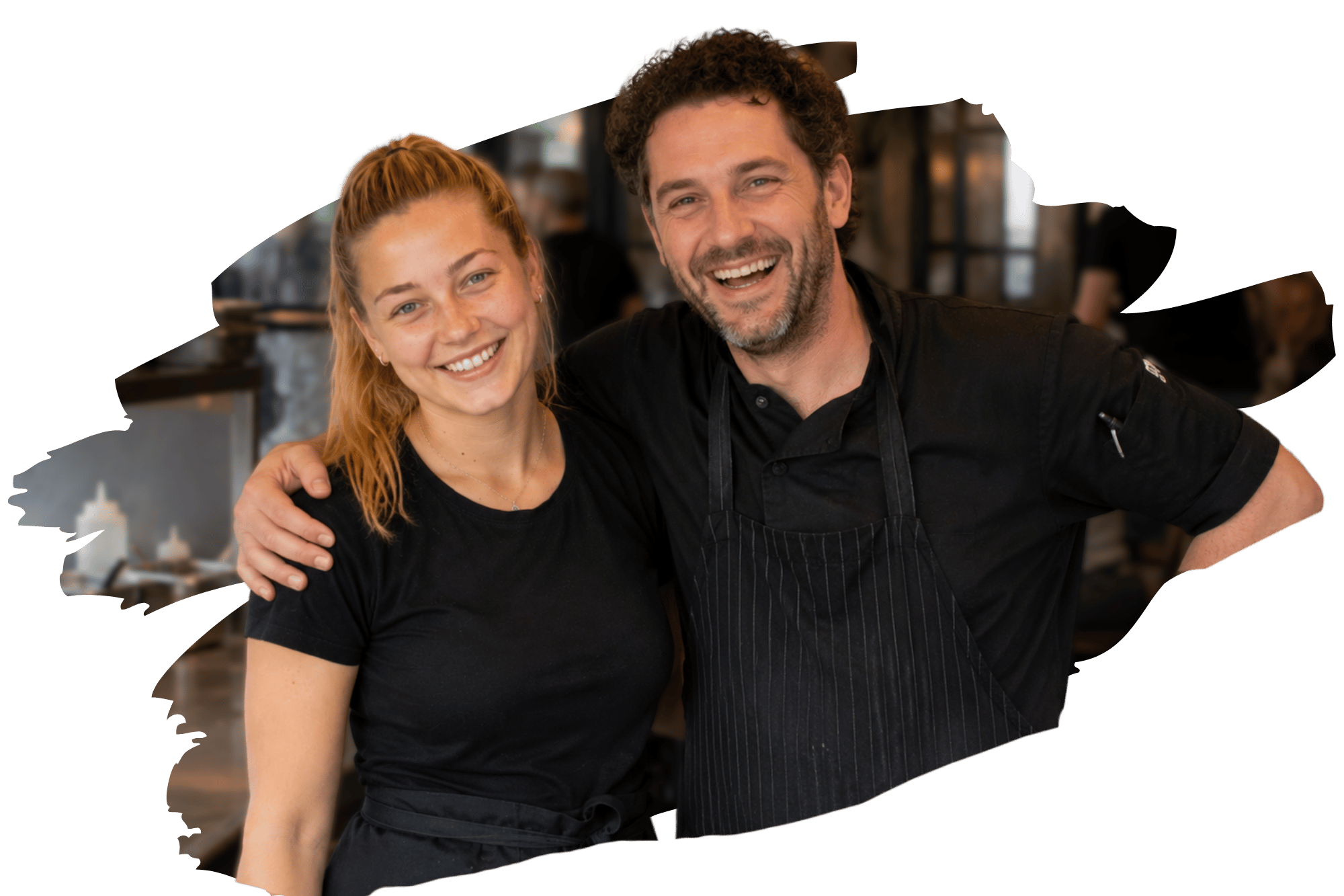 Zwei Service-Kräfte haben Spaß bei der Arbeit und lieben ihren Job.